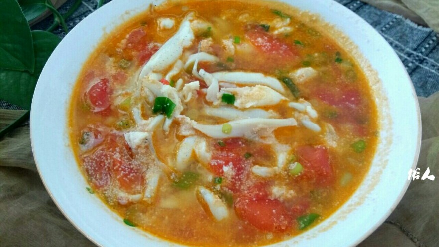 银鱼西红柿汤