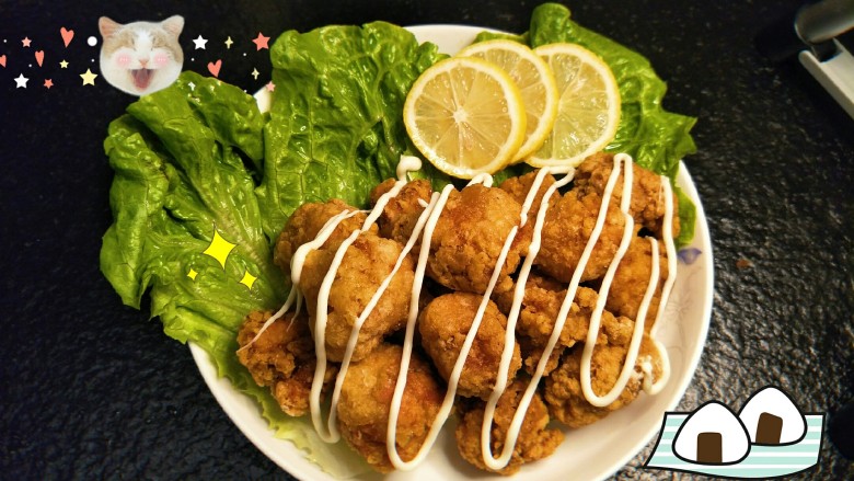 日式炸鸡块,放上一点生菜，包上鸡块就可以开吃了，超美味。