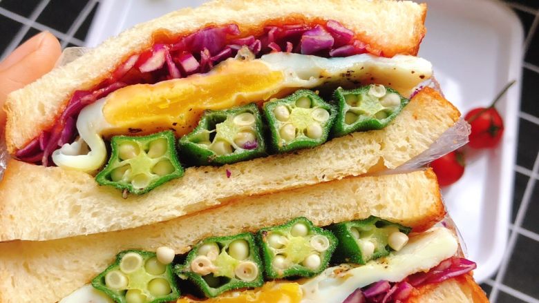 蔬菜三明治,色彩丰富啊！