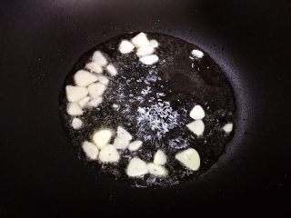 蚝油平菇西蓝花,小火煸香