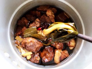 咖喱牛腩（高压锅版）,时间到，夹出小葱
