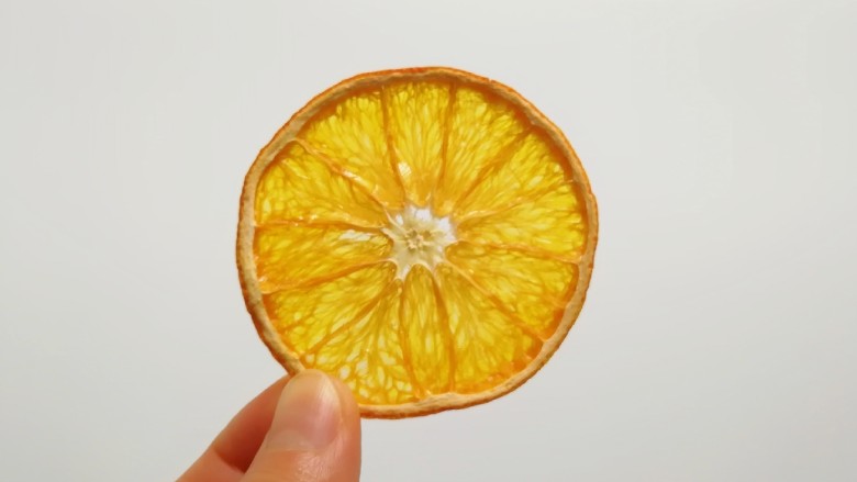 缤纷水果干,甜橙干可以直接吃也可以泡水喝。