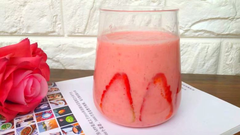 草莓酸奶,成品图一