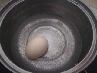 五彩斑斓水果沙拉,水煮鸡蛋