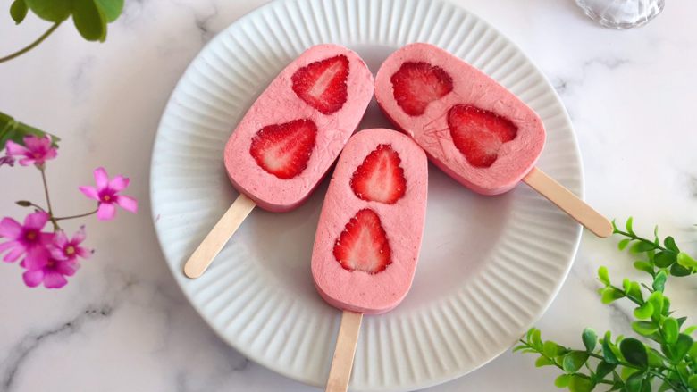 草莓酸奶雪糕,成品