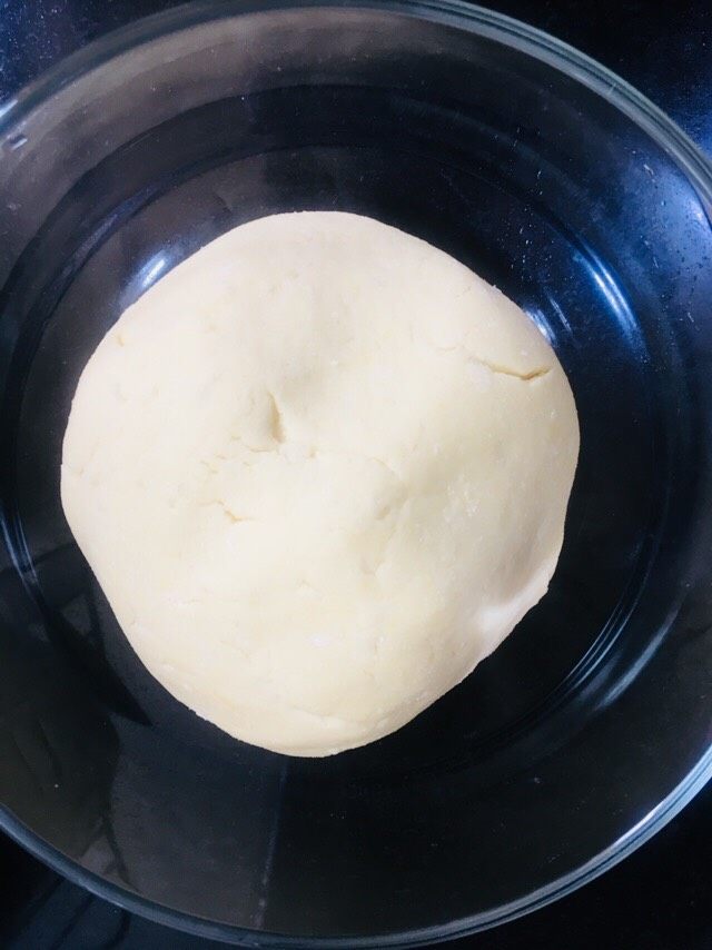 土豆饼,用手揉成光滑的面团