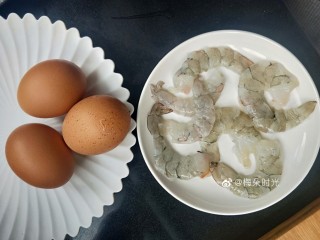 虾仁蒸蛋,准备食材：鸡蛋，虾