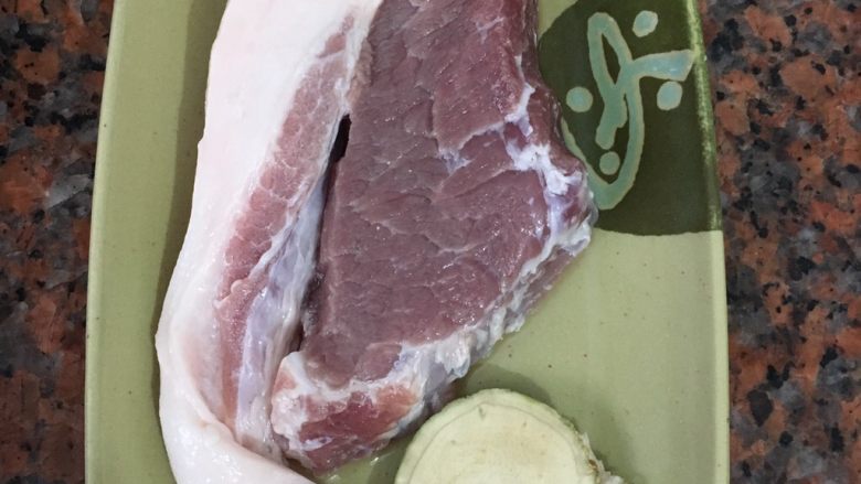 头菜剁猪肉,准备材料