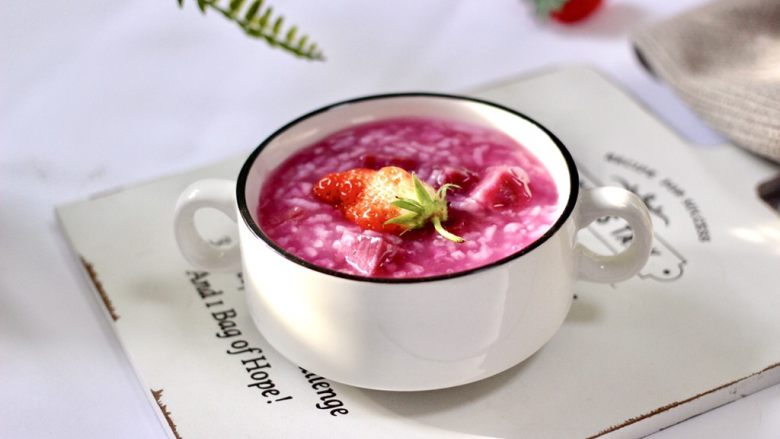 紫薯双米草莓粥,成品一