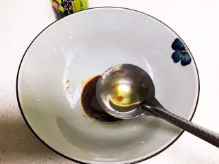 清汤莴笋素面,小半勺花椒油