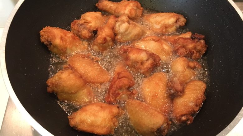 韩式炸鸡,再回锅里，炸个5分钟到全熟