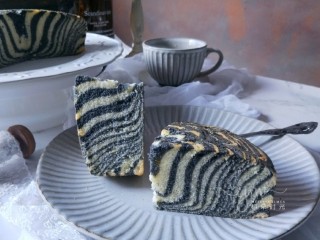 斑马纹戚风蛋糕,一款高颜值的戚风蛋糕。