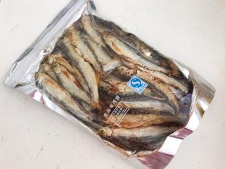 花生米炒小鱼干,黑龙江的小白鱼干