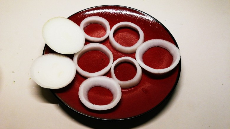 洋葱圈蔬菜蛋饼,<a style='color:red;display:inline-block;' href='/shicai/ 29'>洋葱</a>切圈