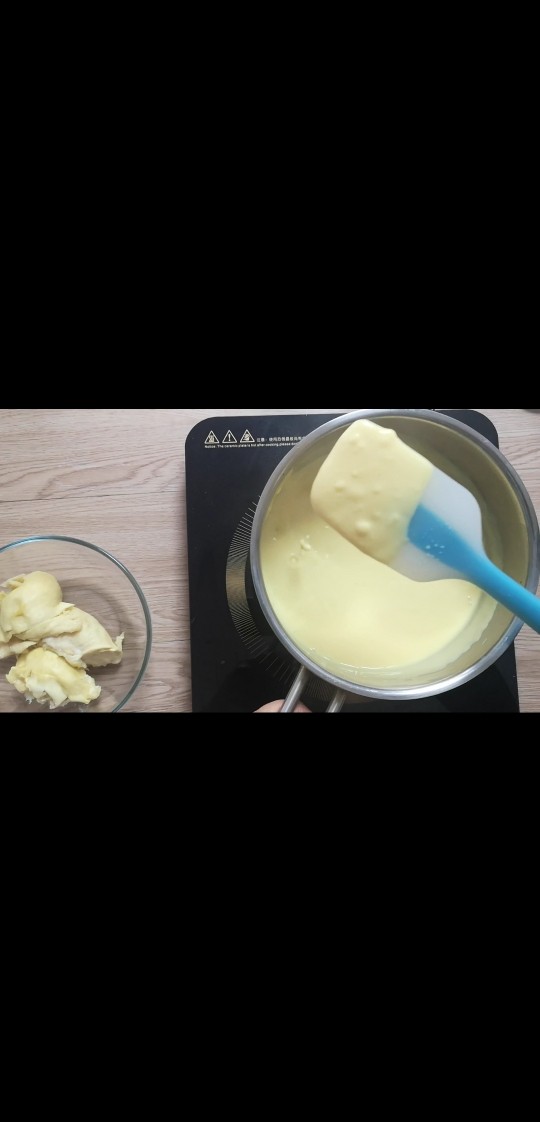 榴莲冰激凌,直到蛋黄牛奶糊变粘稠，像老酸奶的状态