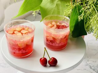 桃子🍑果冻,果肉多多，自制的果冻料就是足。