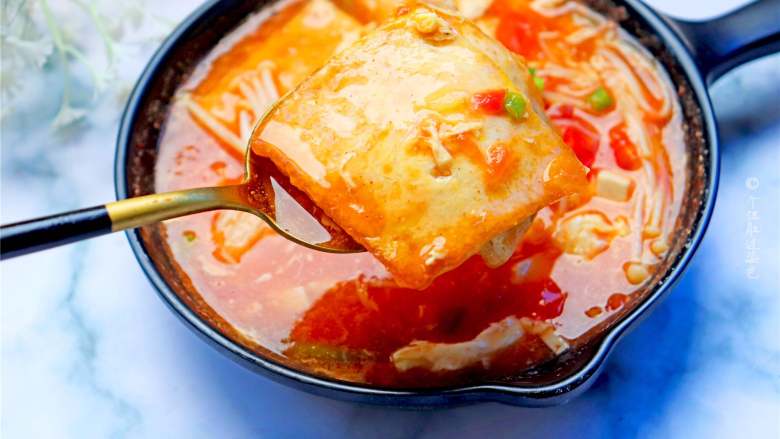 番茄金针菇豆腐汤,一碗减肥瘦身的番茄金针菇豆腐汤就做好啦