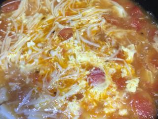 低卡番茄豆腐汤,淋入鸡蛋