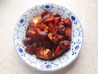 茭白土豆红烧肉（懒人高压锅版）,装盘