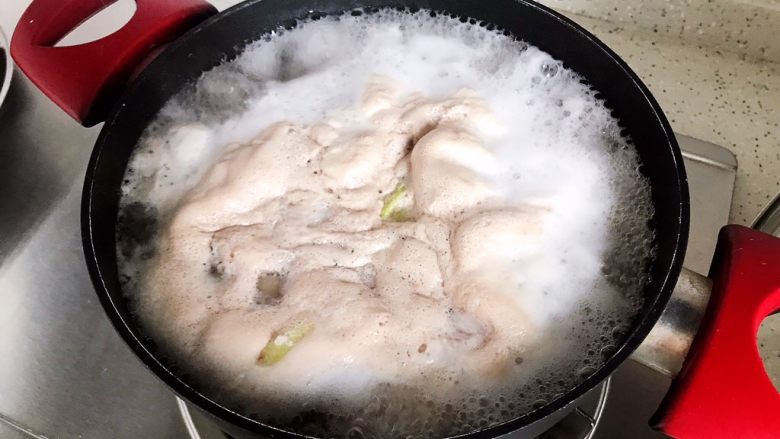 茭白土豆红烧肉（懒人高压锅版）,中大火煮10分钟