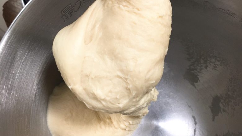 酥香肉松面包,12分钟后的状态，检查能否出手套膜。