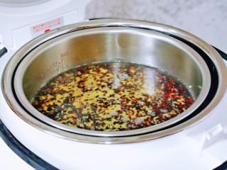 血糯米粢饭团,加入纯净水，水量没过米，再1cm内就可以。