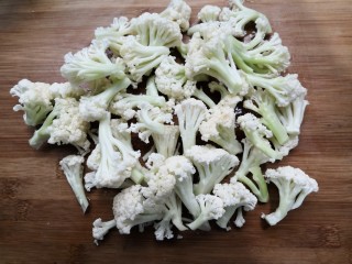 腐乳菜花,花菜，分成小朵