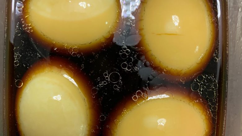 山药泥拌饭+溏心蛋,鸡蛋浸泡一晚完成