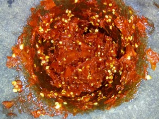 川味调味料一糍粑海椒,捣碎的海椒。