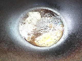 胡萝卜浓汤意面,在起锅放黄油融化