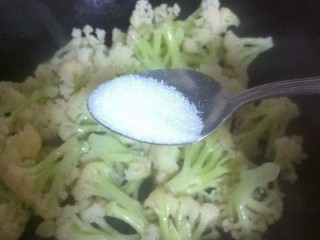腐乳菜花,加小勺白砂糖提升口味