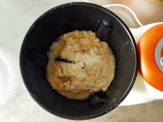 莲花酥,200克面粉加入50克玉米油，100克清水，揉面一小时