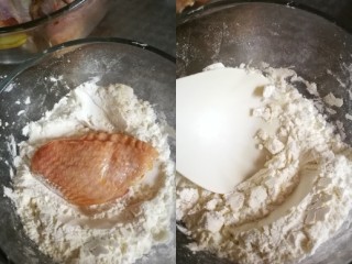 咸蛋黄鸡翅,面粉个淀粉1-1比例，鸡翅裹上粉