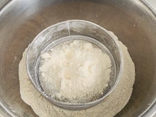 广式月饼🥮,面粉过筛