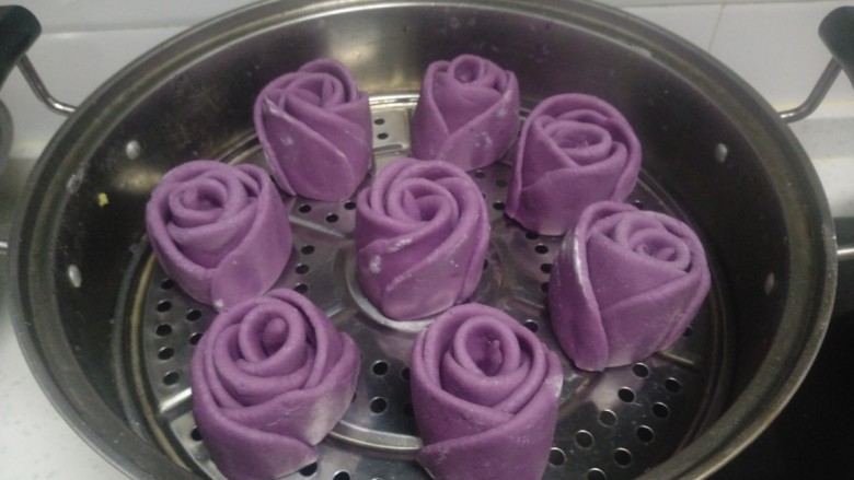 紫薯玫瑰花馒头,2次醒发10分钟