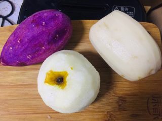 元气早餐,紫薯，雪梨，嫩藕洗净去皮
