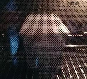 紫米面包,200度上下火预热烤箱，盖上土司盖子，放入烤箱中下层200度，烤40分钟