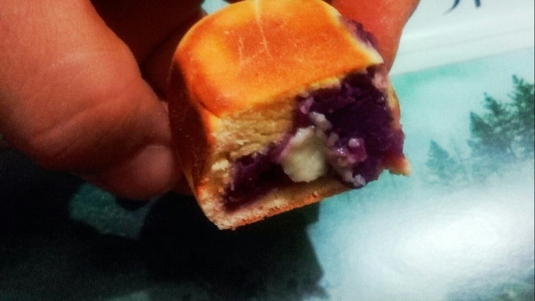 紫薯芝士仙豆糕,爆浆的紫薯芝士仙豆糕。