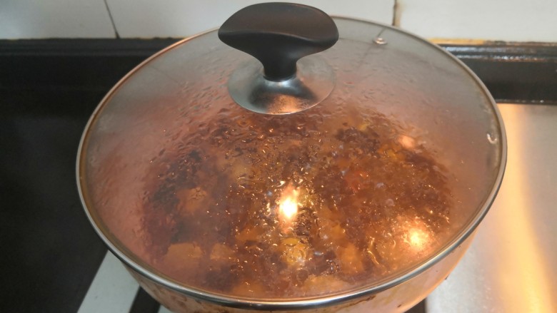 香菇板栗,煮开后，关小火焖5分钟