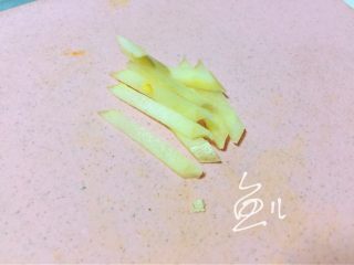咸蛋黄豆腐,生姜切丝