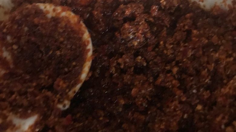 黑胡椒鸡火锅,各种需要的食材准备完毕就可以开动了，火锅既简单又适合现在吃，天气好冷哦