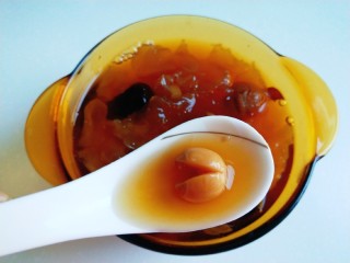 红枣银耳莲子汤,成品图