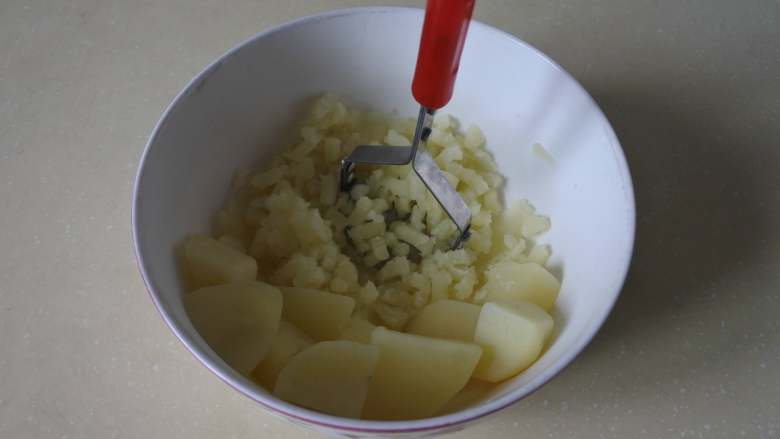 玉米浓汤,压成土豆泥