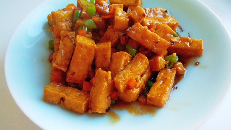 鱼香脆皮豆腐,色香味俱全好吃又营养。