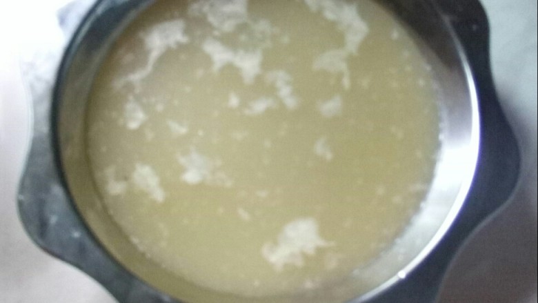冬至美食   藤椒钵钵鸡,掺入大量冷鸡汤。