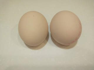 桂圆炖蛋,鸡蛋两个。
