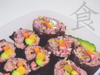 紫米寿司,沾千岛酱