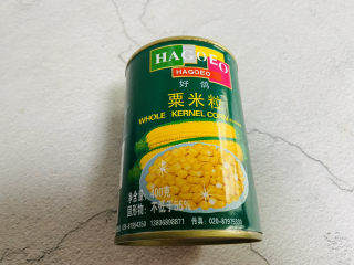 蛋黄焗玉米,玉米罐装一罐