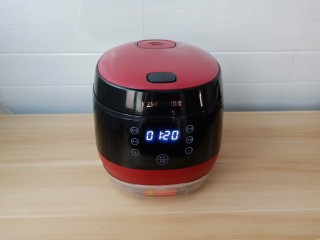 黑米红豆粥,选择时间1小时20分钟【可以根据食材来选择时间，屏幕有加减号】