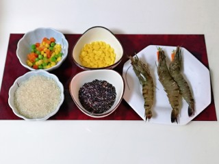 黑米红豆粥,准备食材，量可以根据个人胃口增加。